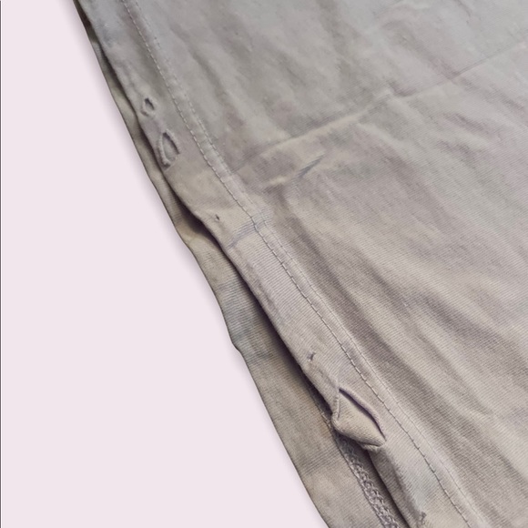 Almost 30 Not Alone Tee Women’s Size Large Purple T-Shirt Dazey LA Collab NEW - Picture 7 of 7